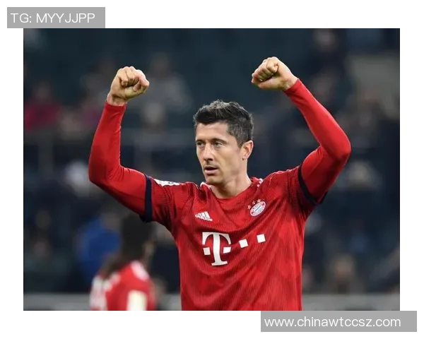 莱万回归老东家引发拜仁球迷愤怒声讨称其忘恩负义